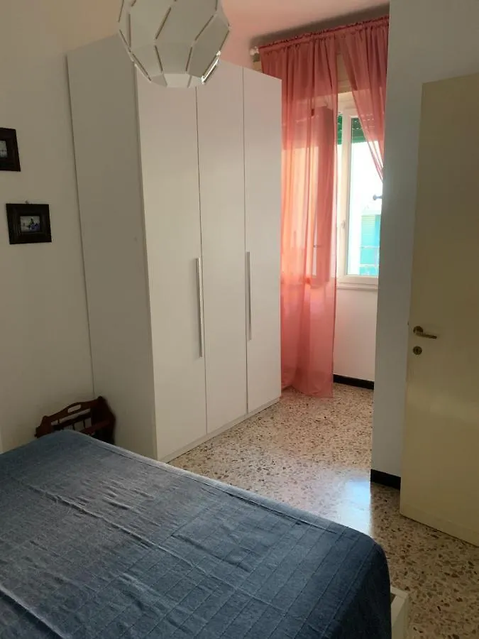 Casa Bianca 6 - Confortevole In Centro A Moneglia Italy